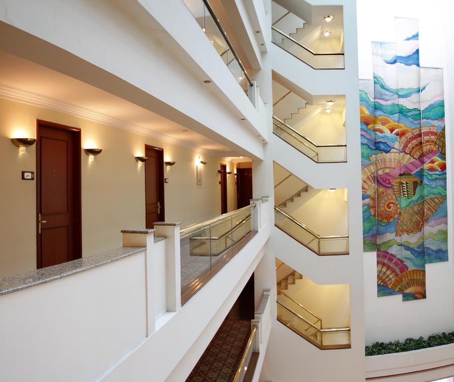 Hotel Sagar Plaza City Centre Pune Eksteriør billede
